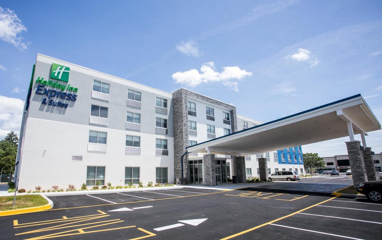 Holiday Inn Express & Suites Rehoboth Beach, An Ihg Hotel Exterior photo